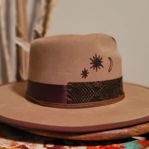 2 Feathers - Image 4
