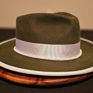 Red Forest Green - Image 4